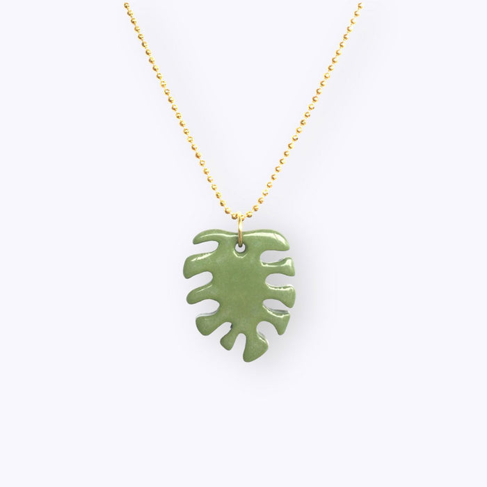 Porcelain necklace monstera