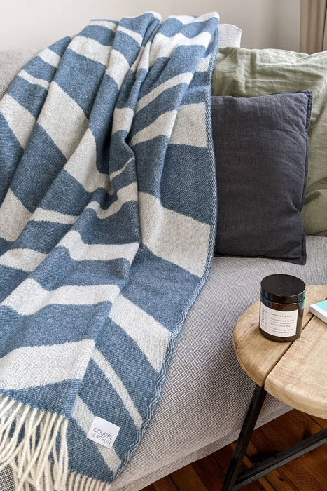 Woolen Blanket bold lake  / Wolldecke / Kuscheldecke