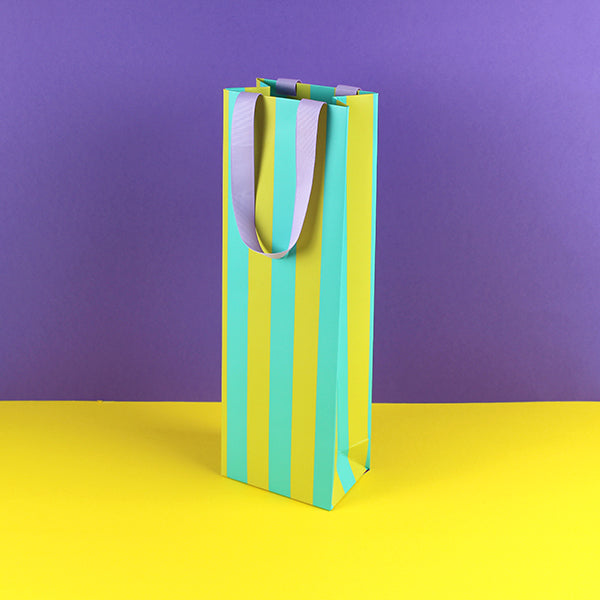 Ava & Yves Geschenktüte Stripes Flasche Grasgruen-Mint-Flieder