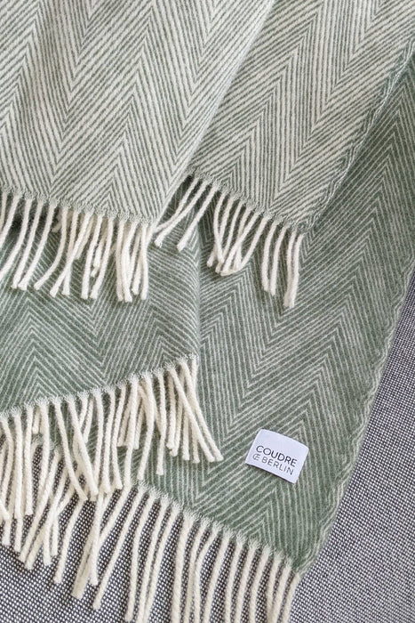 Woolen Throw fine herringbone aloe / Wolldecke / Winter