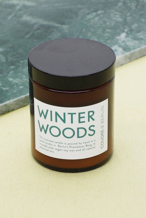 WINTER WOODS / ESSENTIALS Duftkerze