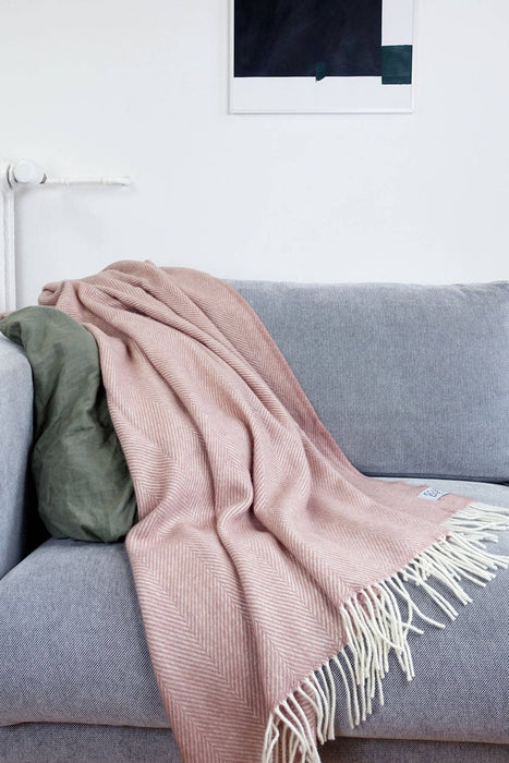 Wolldecke / Kuscheldecke herringbone rosestone