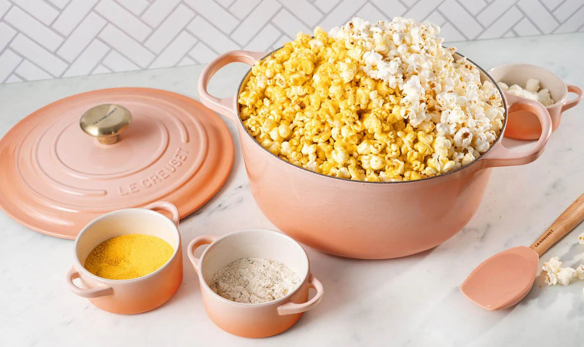 Le Creuset Runder Bräter aus Gusseisen - 24 cm - Peche