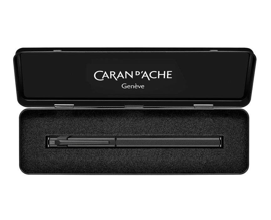 Caran d'Ache Füllfederhalter 849 BLACK CODE