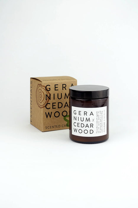 Coudre Berlin Geranium x Cedar Wood / ESSENTIALS Duftkerze