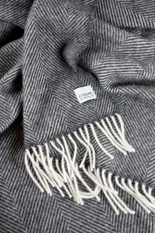 Coudre Berlin Wolldecke / Kuscheldecke - Herringbone Anthracite