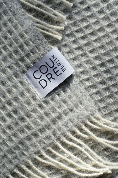 Coudre Berlin Wolldecke / Kuscheldecke - Waffle Light Granite