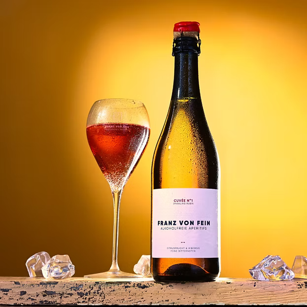 Franz von Fein Franz von Fein Alkoholfreier Sparkling Tea | Cuvée Nº1 Roségold Edition | Bio - 750 ml