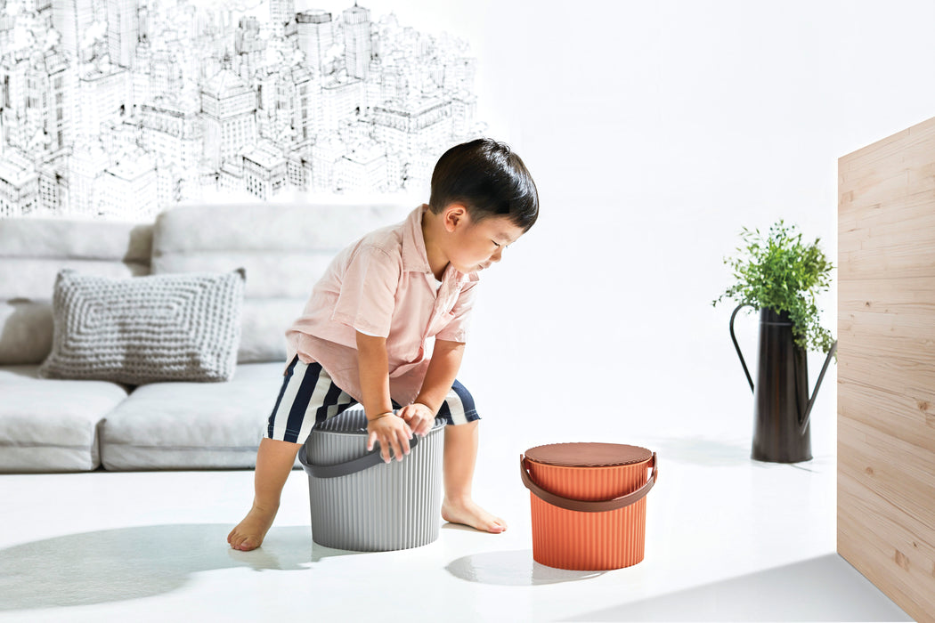 Hachiman - Omnioutil Eimer L - 10 l - Hellgrau/grauer Deckel