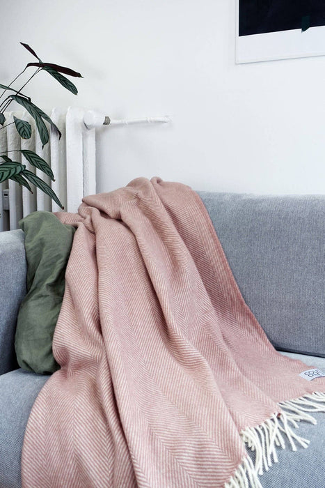 Wolldecke / Kuscheldecke herringbone rosestone