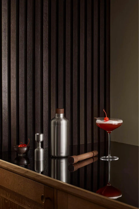 Cocktail Shaker Liquid Lounge