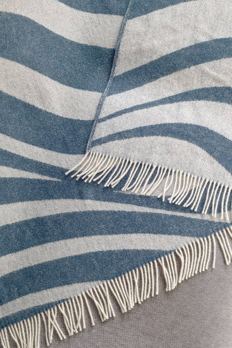 Woolen Blanket bold lake  / Wolldecke / Kuscheldecke