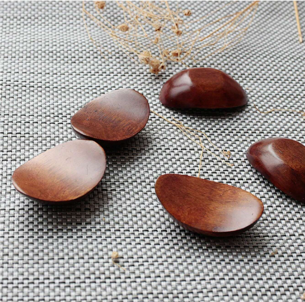 Japanische Essstäbchenhalter aus Nanmu-Holz